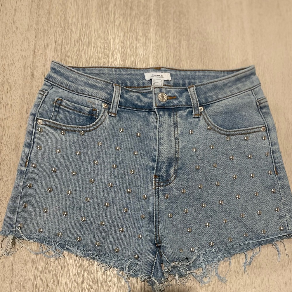 Forever 21 Stud Denim Shorts Size 27